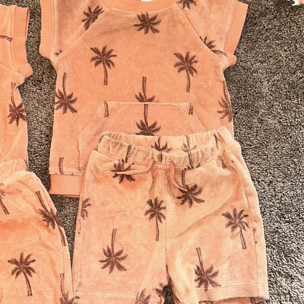 Old Navy palm trees Terry cloth shorts & top matching twin set!